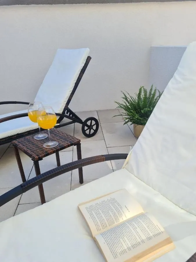Villa Lang - A Beach House Privlaka  Croatia